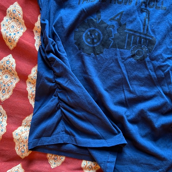 Cafe Press “This Is How I Roll” Tractor Maternity Tee with Side Ruching - Picture 4 of 4